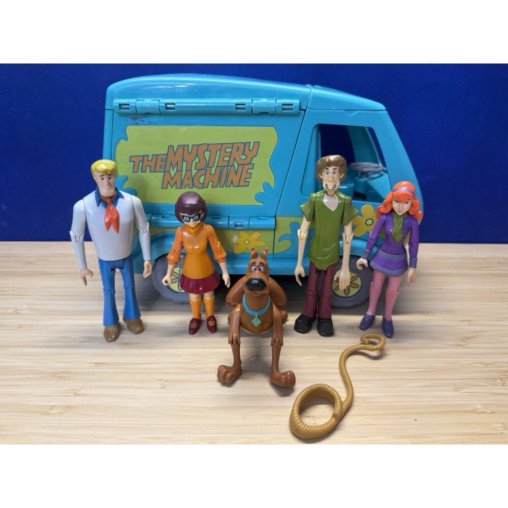 Scooby-Doo The Mystery Machine Hanna Barbera Van & 5 Figures